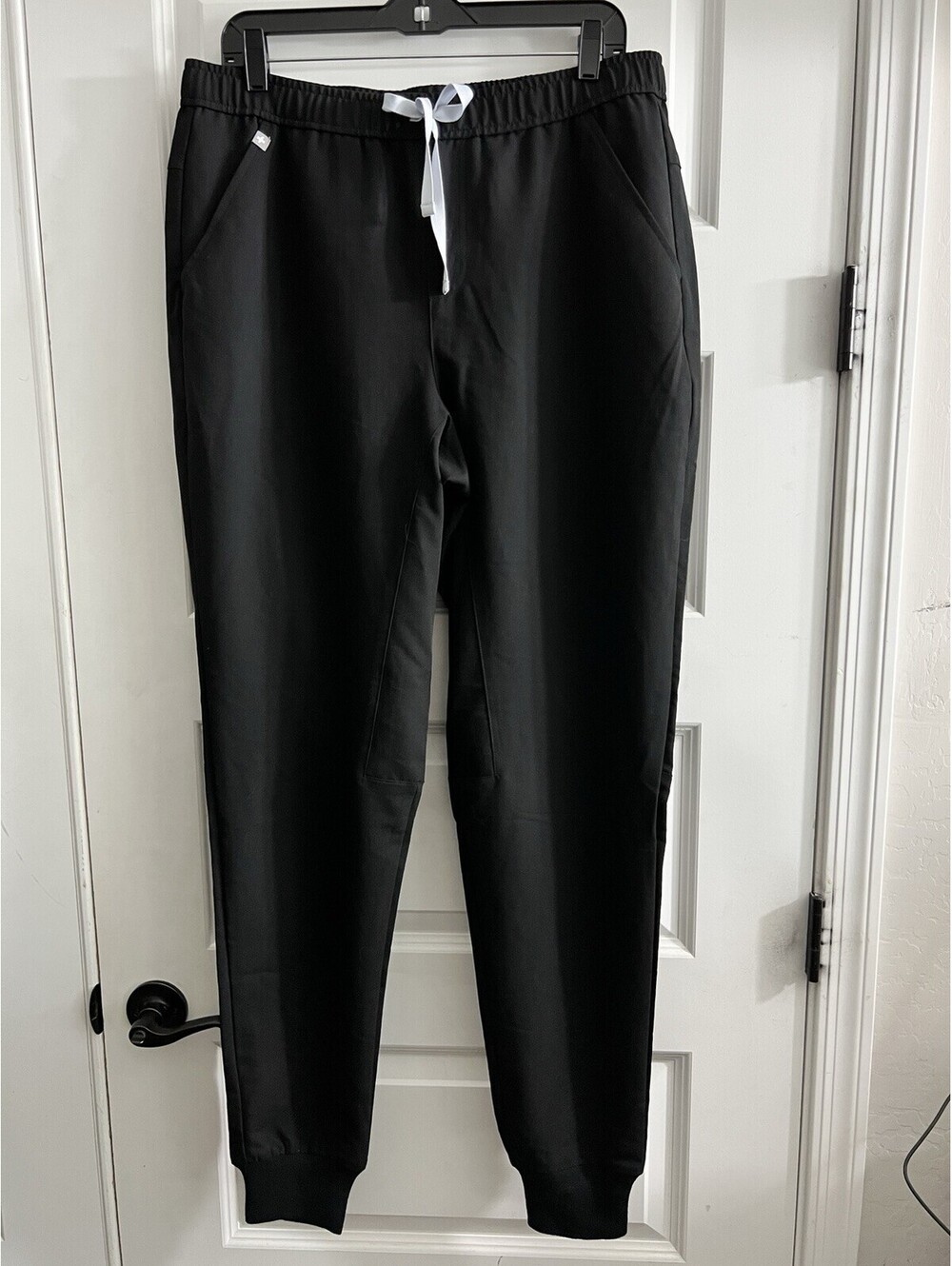 FIGS Men’s Tansen Jogger Black Scrub Pants Sz L/T Large Tall NWT